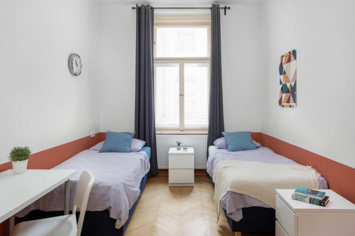 Letna Apartments Prag Exterior foto