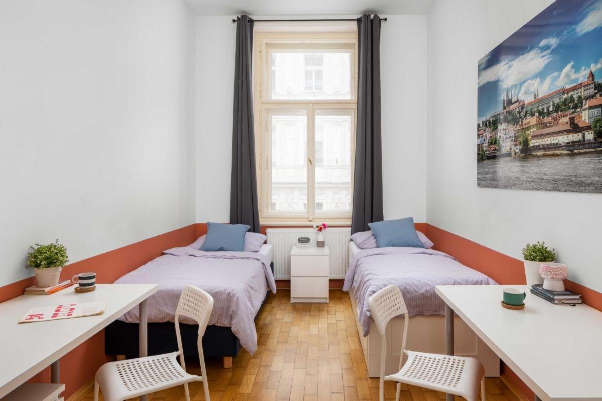 Letna Apartments Prag Exterior foto